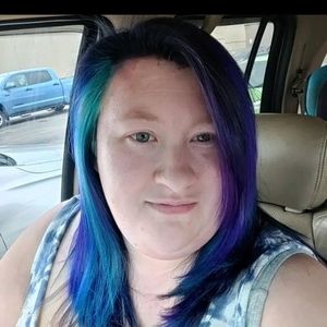 Meet your Posher, Bobbi